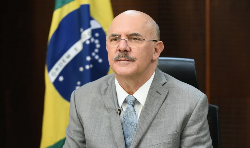 Ex-ministro Milton Ribeiro é preso em operação da PF