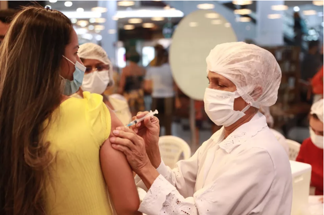 Manaus oferta 84 pontos de vacinação contra a Covid-19 nesta semana; VEJA