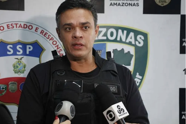 Casal é preso suspeito de dar abrigo ao 2º suspeito de envolvimento na morte de delegado do Amazonas