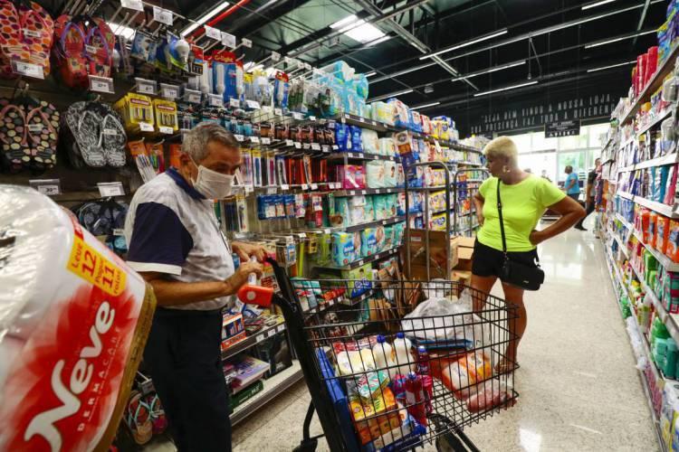 IPCA sobe 0,28% em novembro, pressionado por preços de alimentos, diz IBGE