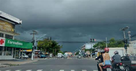 Manaus tem céu parcialmente nublado nesta quinta-feira