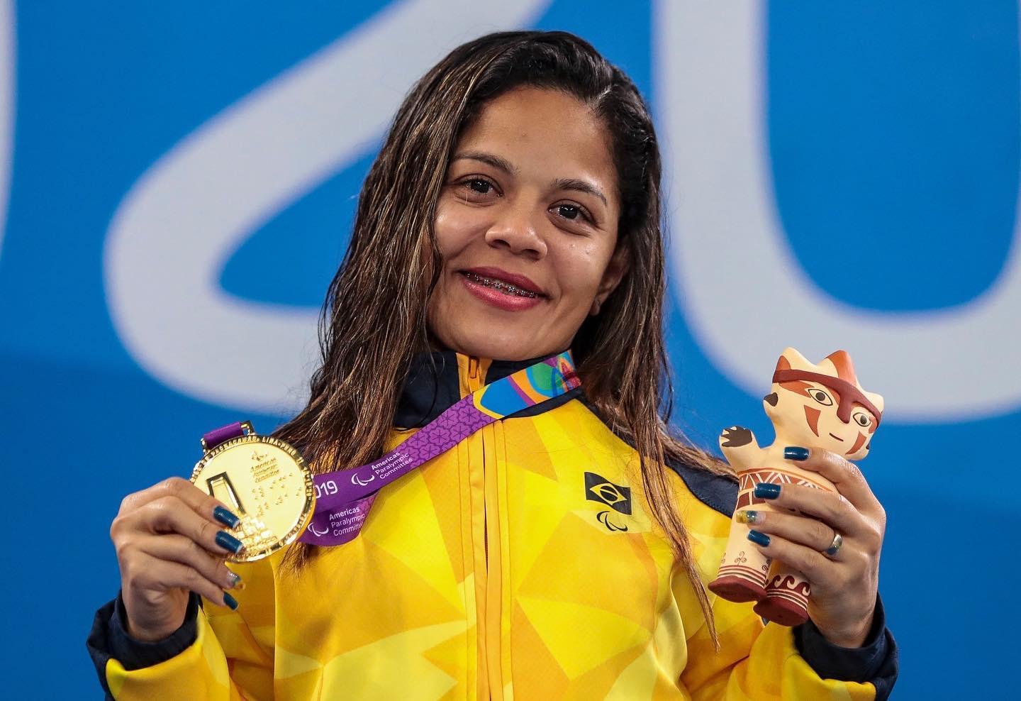 Morre a nadadora Joana Neves, multimedalhista paralímpica, aos 37 anos