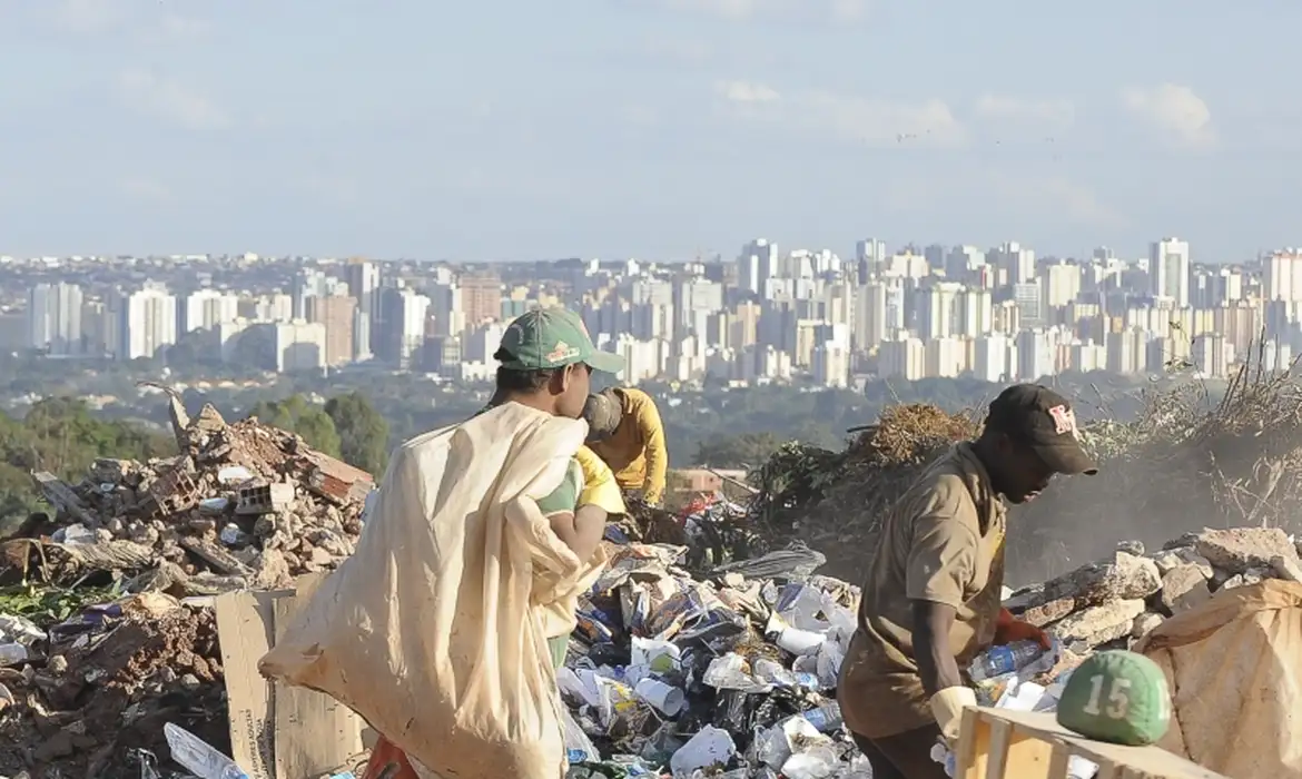 Região Norte registra menor incidência de despejos de resíduos encaminhados para áreas ambientalmente adequadas