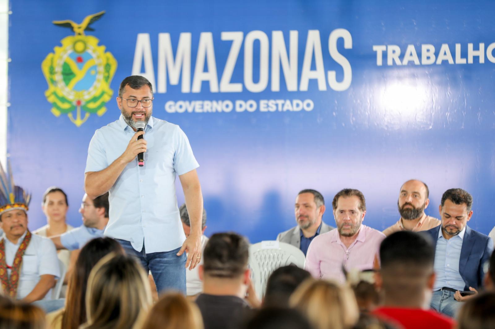 Wilson confirma apoio do governo à Prefeitura de Manaus para retirada de flutuantes do Tarumã